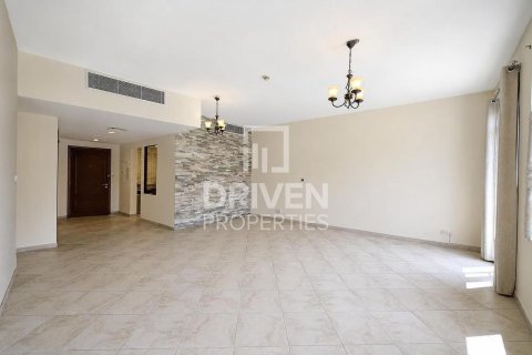 Снять в аренду квартиру в Motor City, Дубай: 2 спальни, 157.38м², № 138792 - фото 6