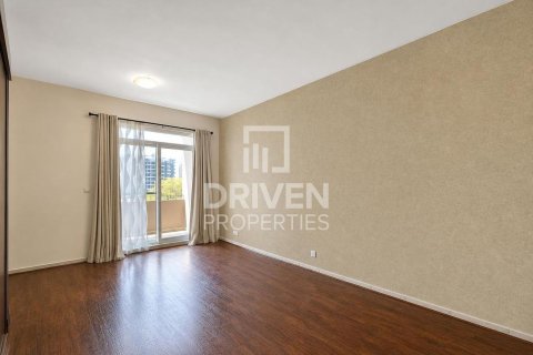 Снять в аренду квартиру в Motor City, Дубай: 2 спальни, 157.38м², № 138792 - фото 11
