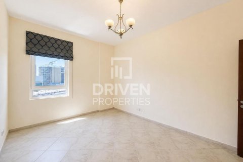 Снять в аренду квартиру в Motor City, Дубай: 2 спальни, 157.38м², № 138792 - фото 8