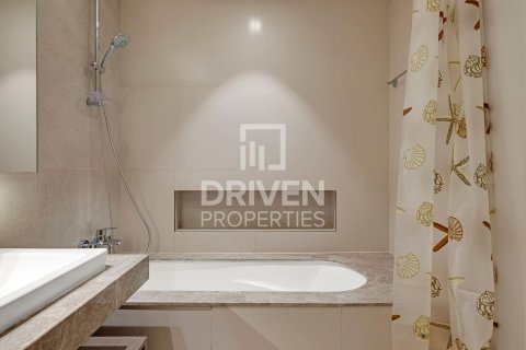 Apartment in The Grand, Dubai Creek Harbour (The Lagoons), Dubai 2 bedrooms, 119.1 sq.m. № 138359 - photo 12