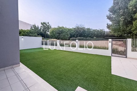 Снять в аренду виллу в Sidra Villas, Дубай Хилс Эстейт, Дубай: 5 спален, 483м², № 45293 - фото 2