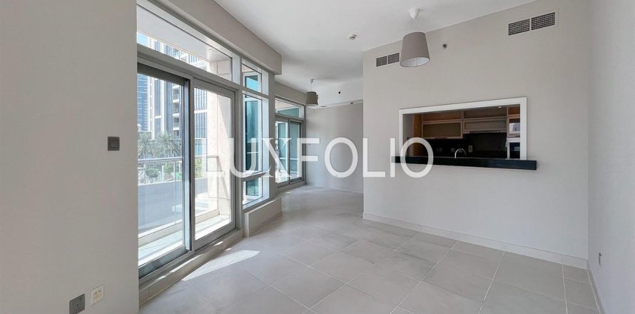 Квартира в The Lofts, Даунтаун Дубай (Даунтаун Бурдж Дубай), Дубай, 2 спальни, 120м², № 45286