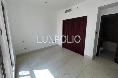 Снять в аренду квартиру в Old Town, Дубай: 2 спальни, 130м², № 45300 - фото 9