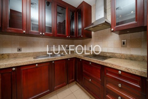 Снять в аренду квартиру в Old Town, Дубай: 2 спальни, 130м², № 45300 - фото 6