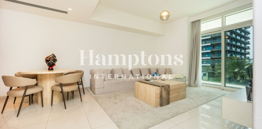 Apartment in Dubai Harbour, Dubai 2 bedrooms, 118.24 sq.m. № 135001