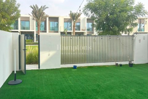 Maison de ville à Al Manara, Jumeirah Village Triangle, Dubai, 3 chambres, 173.99988676 m², № 135002 - photo 2