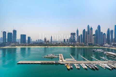 Apartment in Dubai Harbour, Dubai 2 bedrooms, 114.73520500 sq.m. № 135000 - photo 4