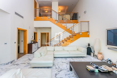 Ático en Shoreline Apartments, Palm Jumeirah, Dubai, 4 dormitorios, 450 m², № 73238 - foto 2