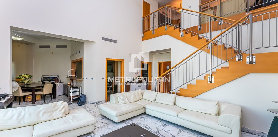 بانتهاوس في Shoreline Apartments, نخلة جميرا, دبي 4 غرف نوم, 449 م² رقم 73244