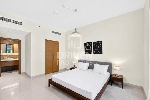 Appartement à Claren Towers, Downtown Dubai (Downtown Burj Dubai), Dubai, 2 chambres, 114.36 m², № 138752 - photo 5