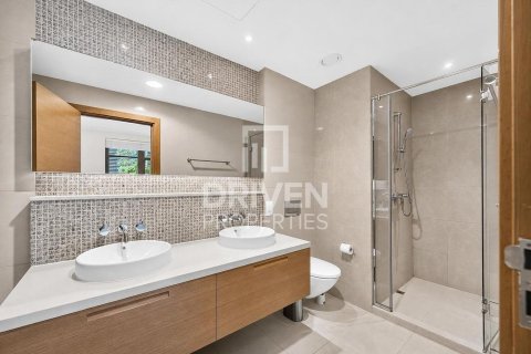 Appartement à Claren Towers, Downtown Dubai (Downtown Burj Dubai), Dubai, 2 chambres, 114.36 m², № 138752 - photo 19