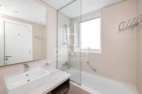 Снять в аренду квартиру в Damac Maison Prive, Бизнес-Бэй, Дубай: 1 спальня, 86.68м², № 138755 - фото 8