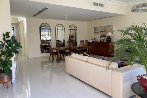 Вилла в Flora, DAMAC Hills (Akoya by DAMAC), Дубай, 3 спальни, 2545м², № 796