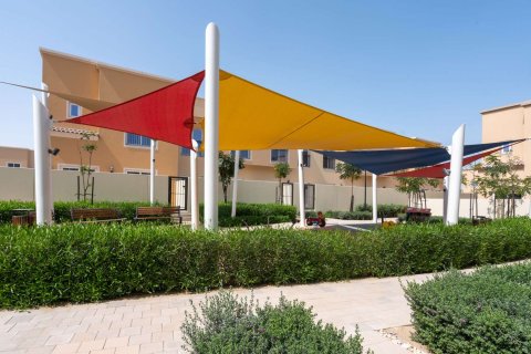 Adosado en Villanova, Dubai Land, Dubai, 2 dormitorios, 1766 m², № 797 - foto 8