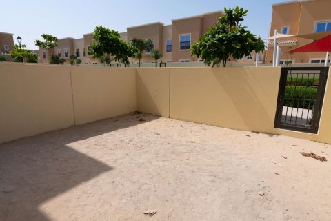 Adosado en Villanova, Dubai Land, Dubai, 2 dormitorios, 1766 m², № 797 - foto 6