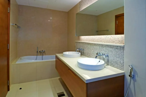 Appartement à Claren Towers, Downtown Dubai (Downtown Burj Dubai), Dubai, 2 chambres, 1580 m², № 801 - photo 6