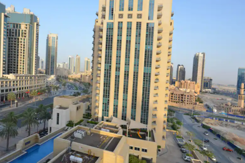 Appartement à Claren Towers, Downtown Dubai (Downtown Burj Dubai), Dubai, 2 chambres, 1580 m², № 801 - photo 12