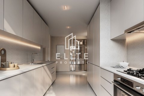 Villa in Dubai Land, Dubai 5 bedrooms, 541 sq.m. № 121316 - photo 10