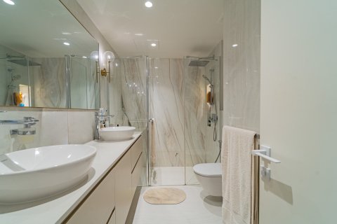 Apartment in Dubai Marina, Dubai 2 bedrooms, 133 sq.m. № 139690 - photo 19