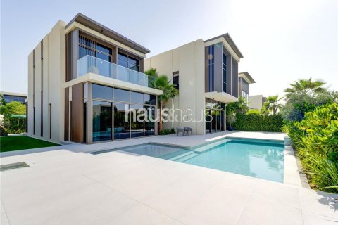 Villa in Golf Place, Dubai Hills Estate, Dubai 4 bedrooms, 707 sq.m. № 43241