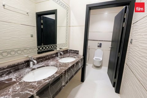 Villa en Dubai, 9 dormitorios, 1712.3 m², № 133358 - foto 6
