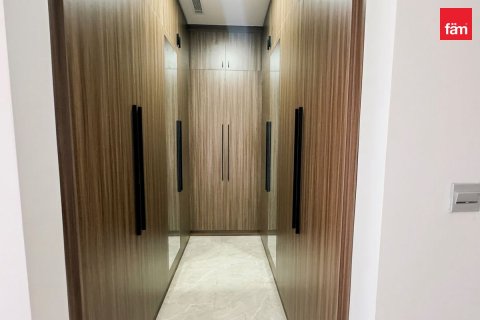 Villa en Dubai, 9 dormitorios, 1712.3 m², № 133358 - foto 4