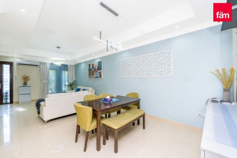 Townhouse in Dubai 3 bedrooms, 135.4 sq.m. № 133359 - photo 21