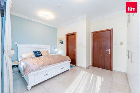 Townhouse in Dubai 3 bedrooms, 135.4 sq.m. № 133359 - photo 9