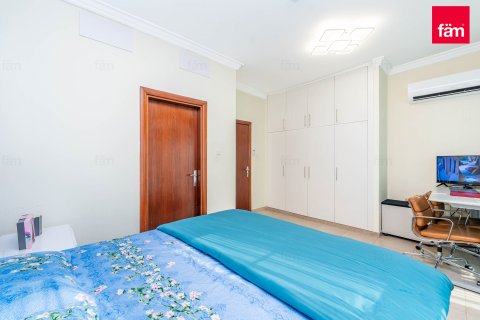 Townhouse in Dubai 3 bedrooms, 135.4 sq.m. № 133359 - photo 4