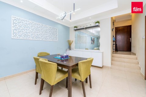 Townhouse in Dubai 3 bedrooms, 135.4 sq.m. № 133359 - photo 22