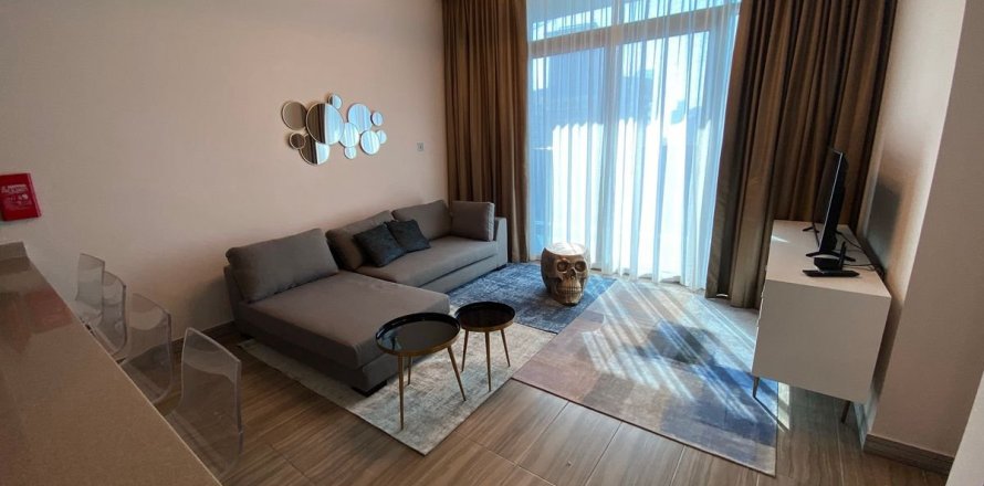 Квартира в Дубае, 1 спальня, 69.9м², № 114084