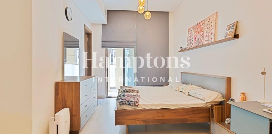 Apartment in FIVE at Jumeirah Village Circle, Jumeirah Village Circle, Dubai 1 bedroom, 106.002 sq.m. № 123878