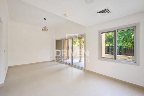 Villa à Bella Casa, Serena, Dubai, 3 chambres, 282.52 m², № 143201 - photo 2