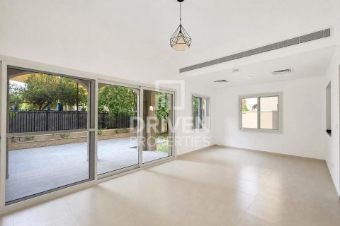 Villa à Bella Casa, Serena, Dubai, 3 chambres, 282.52 m², № 143201 - photo 5