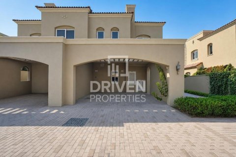 Villa in Bella Casa, Serena, Dubai 3 bedrooms, 282.52 sq.m. № 143201