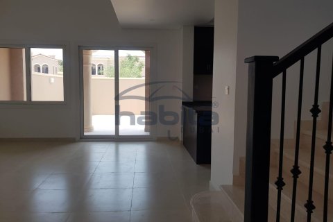 Adosado en The Pulse, Dubai South (Dubai World Central), Dubai, 2 dormitorios, 162.2 m², № 7657 - foto 11