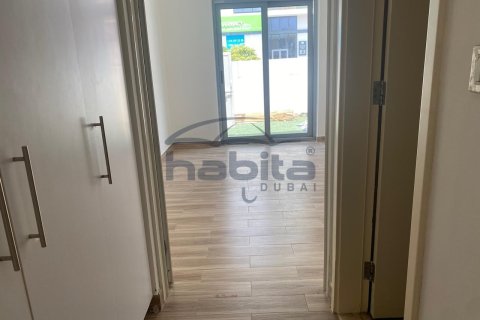 Adosado en The Pulse, Dubai South (Dubai World Central), Dubai, 2 dormitorios, 162.2 m², № 7657 - foto 7