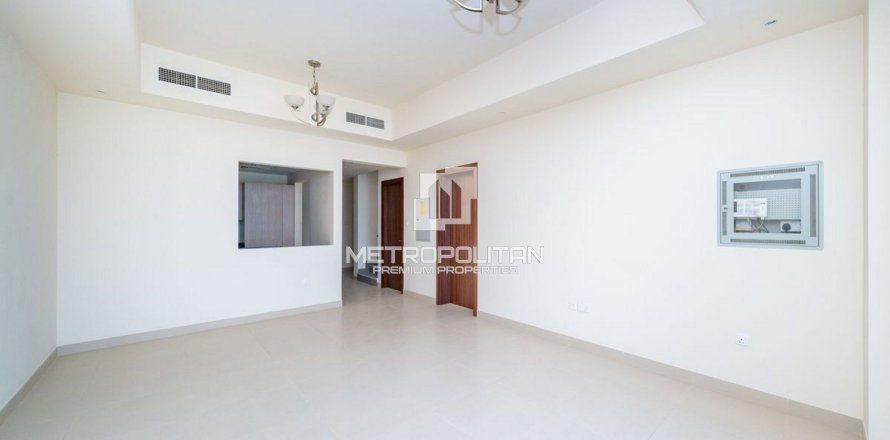 Вилла в Мохаммед Бин Рашид Сити, Дубай, 4 спальни, 187м², № 74240
