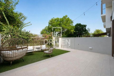 Apartment in Mudon, Dubai 2 bedrooms, 178.19 sq.m. № 142772 - photo 9