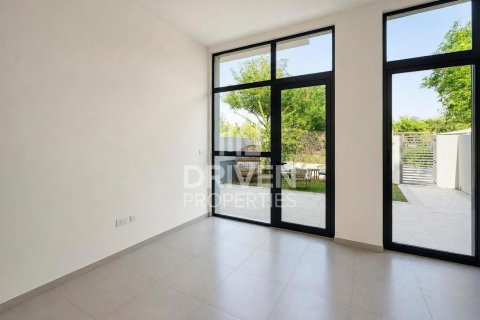 Apartment in Mudon, Dubai 2 bedrooms, 178.19 sq.m. № 142772 - photo 3