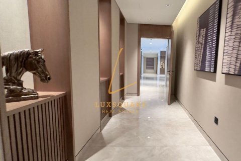 Apartment in Downtown Dubai (Downtown Burj Dubai), Dubai 3 bedrooms, 172 sq.m. № 121157 - photo 19