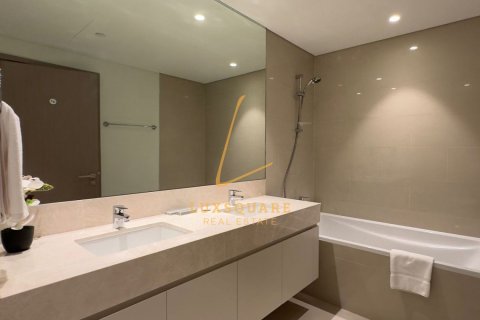 Apartment in Downtown Dubai (Downtown Burj Dubai), Dubai 3 bedrooms, 172 sq.m. № 121157 - photo 23