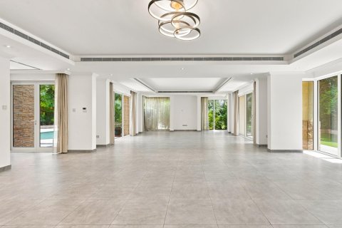 Villa à Jumeirah Golf Estates, Dubai, 5 chambres, 749.27 m², № 142081 - photo 6