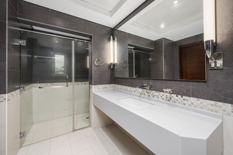 Villa à Jumeirah Golf Estates, Dubai, 5 chambres, 749.27 m², № 142081 - photo 27