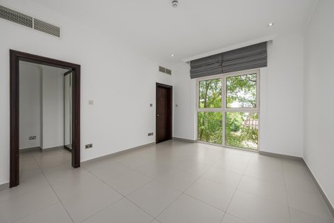 Villa à Jumeirah Golf Estates, Dubai, 5 chambres, 749.27 m², № 142081 - photo 15