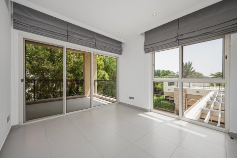 Villa à Jumeirah Golf Estates, Dubai, 5 chambres, 749.27 m², № 142081 - photo 14