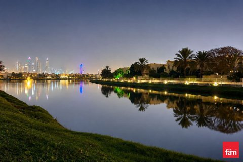 Villa in Dubai 3 bedrooms, 361.2 sq.m. № 112566 - photo 5
