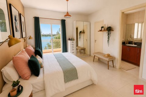 Villa in Dubai 3 bedrooms, 361.2 sq.m. № 112566 - photo 8