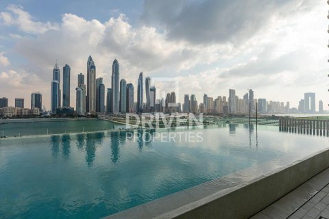 Снять в аренду квартиру в EMAAR Beachfront, Dubai Harbour, Дубай: 3 спальни, 177.35м², № 128921 - фото 17