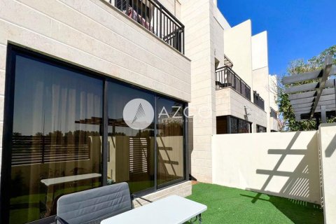 Townhouse in District 12, Jumeirah Village Circle, Dubai 3 bedrooms, 198.3 sq.m. № 37796 - photo 2